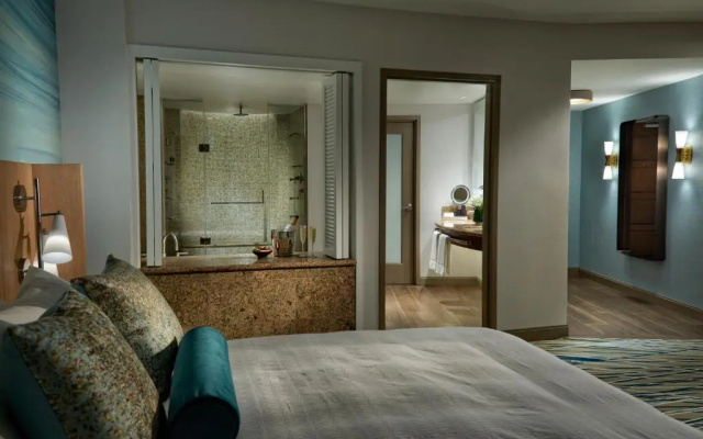 Junior Suite with balcony