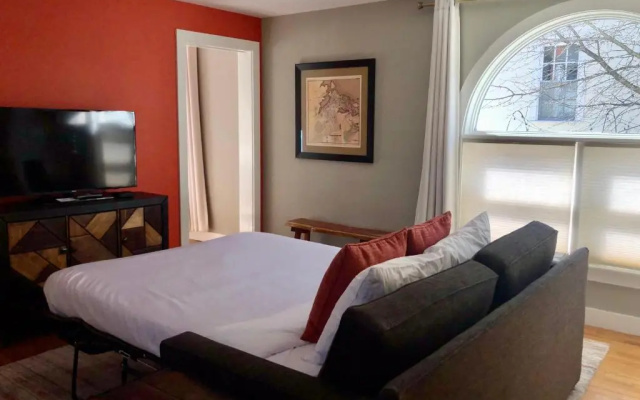 Deluxe Double Suite