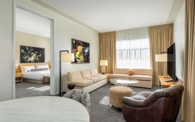 Double Suite