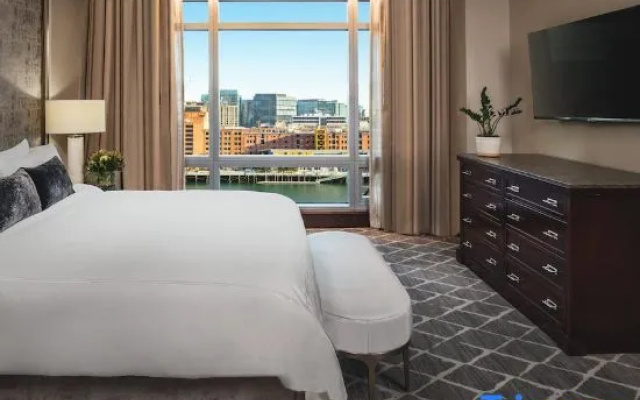Ambassador Double Suite