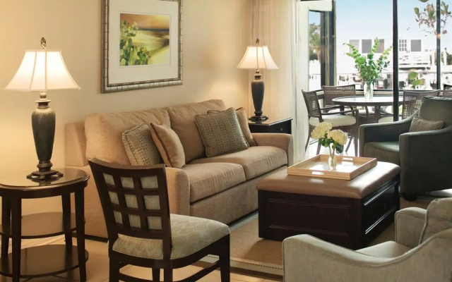 2 Bedrooms Villa with harbour view