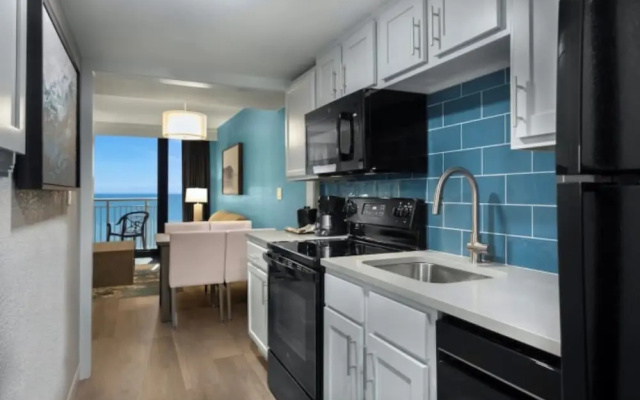 1 Bedroom Deluxe Double Suite oceanfront