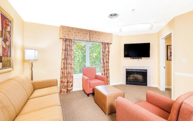 1 Bedroom Deluxe Double Suite