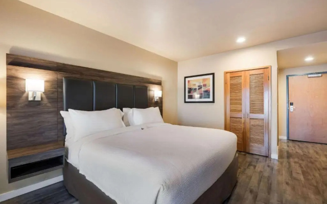 Standard room with harbour view