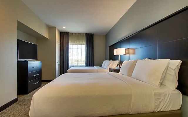 1 Bedroom Quadruple Suite