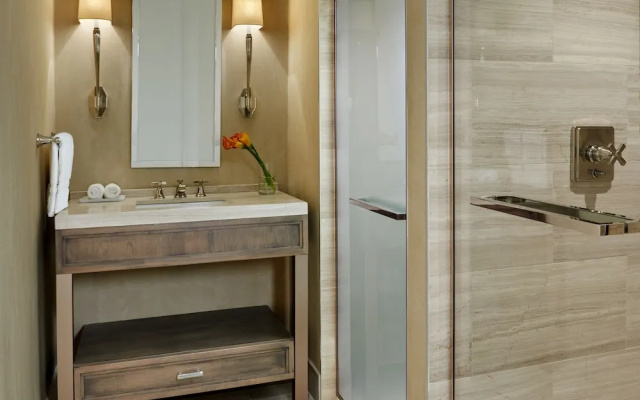 2 Bedrooms Suite