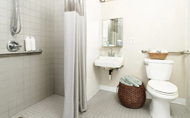 Premium Quadruple room