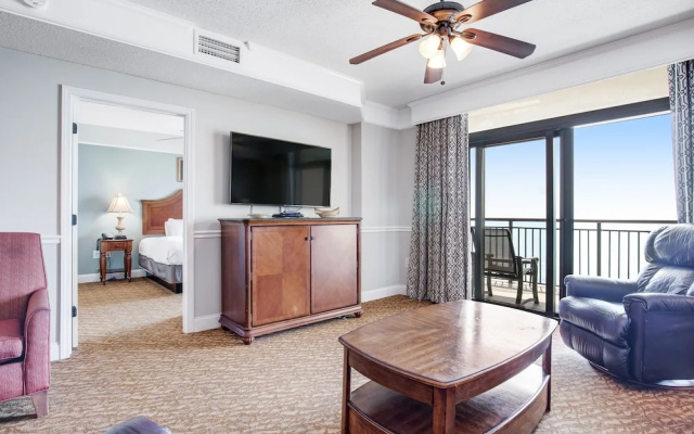 3 Bedrooms Suite with balcony and oceanfront