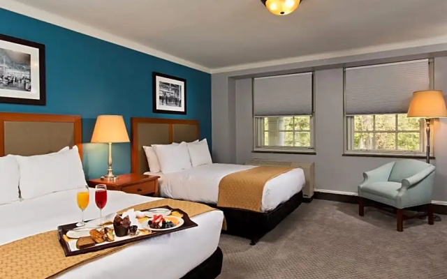 Deluxe Quadruple room