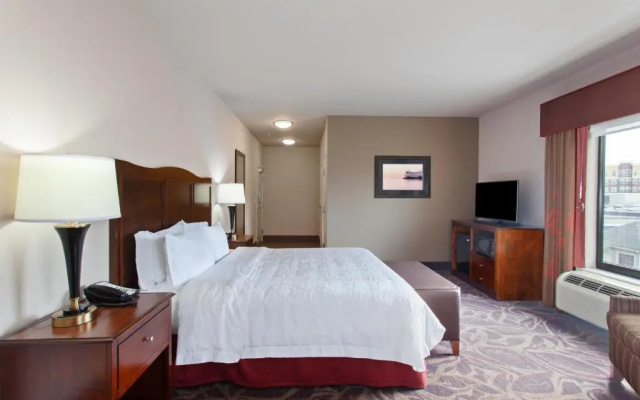 Standard room with balcony and with water view