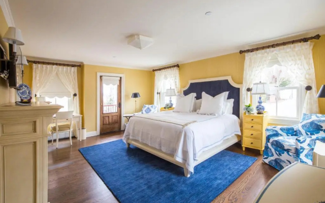 Standard Double room with balcony