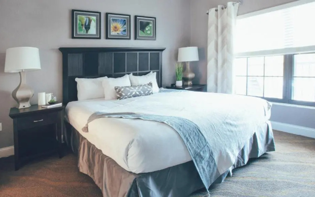 2 Bedrooms Villa