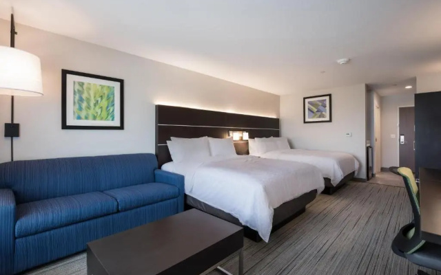 2 Bedrooms Suite