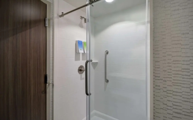 1 Bedroom Suite