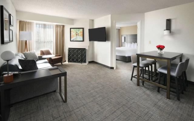 2 Bedrooms Suite