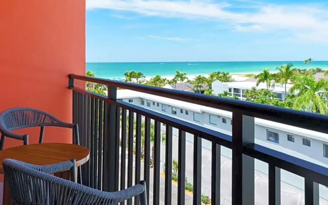 Standard Double room with balcony and with partial view