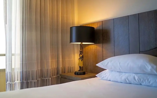 2 Bedrooms Quadruple Suite with partial ocean view