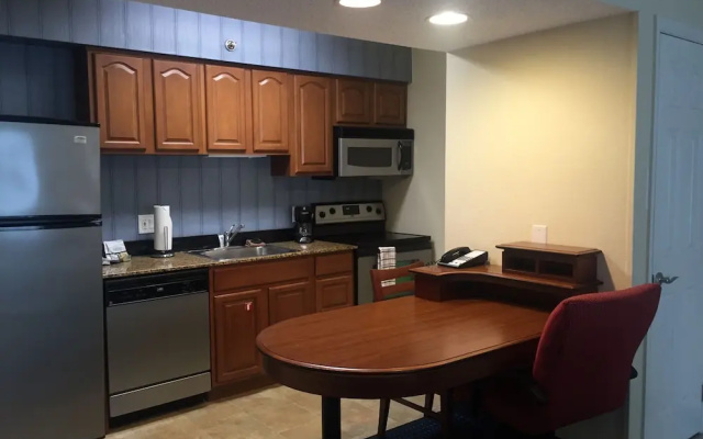 Junior Studio Suite