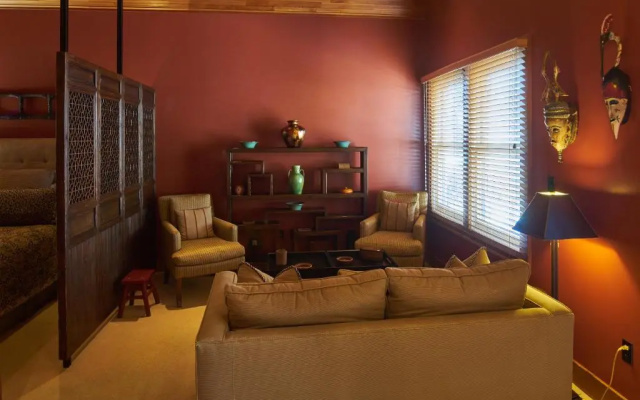 Deluxe Suite