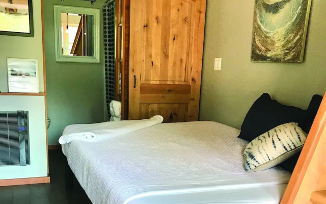 Deluxe Quadruple room with park view