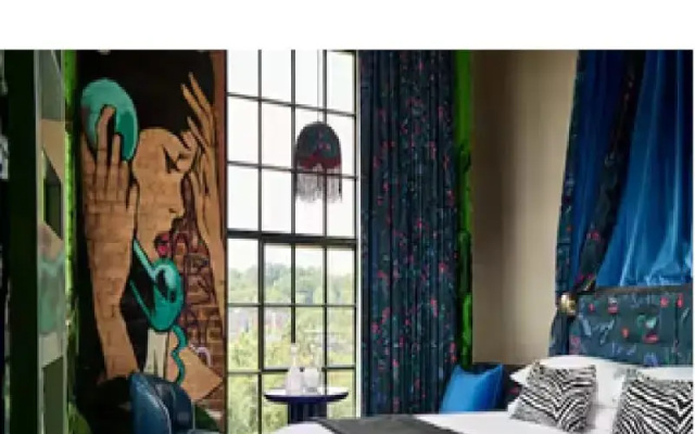 Standard Double room with view