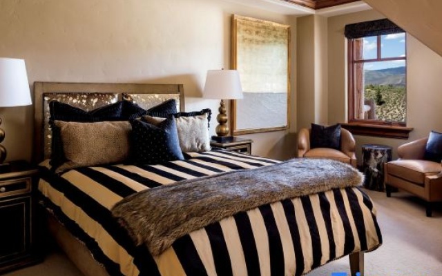 3 Bedrooms Penthouse Suite with balcony and with view
