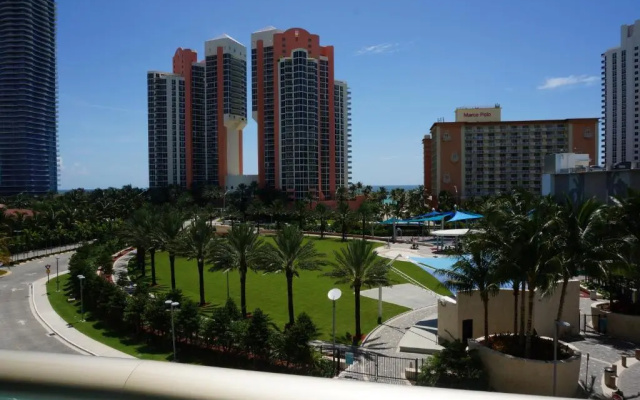 2 Bedrooms Apartment with sea view