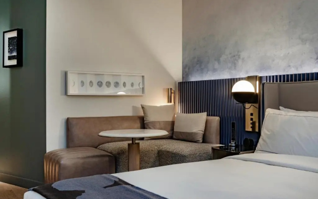2 Bedrooms Double Suite