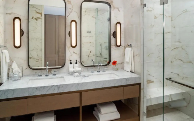 1 Bedroom Double Suite with balcony