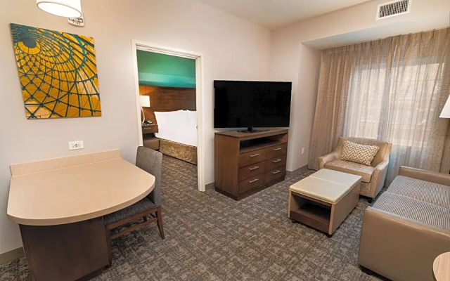 2 Bedrooms Sextuple Suite