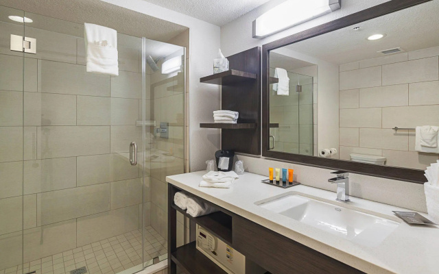 Standard room with street view