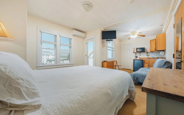 Premium Basement room