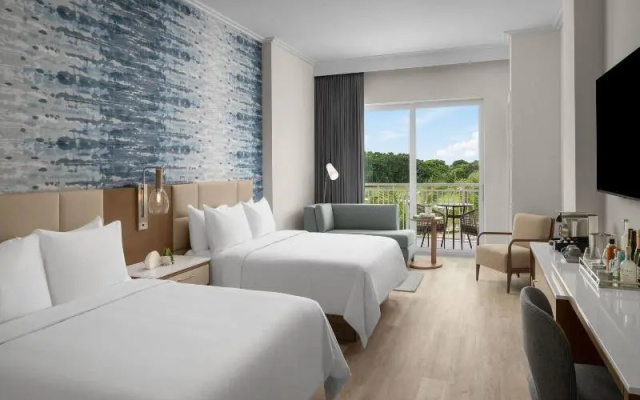 Standard Quadruple room with view