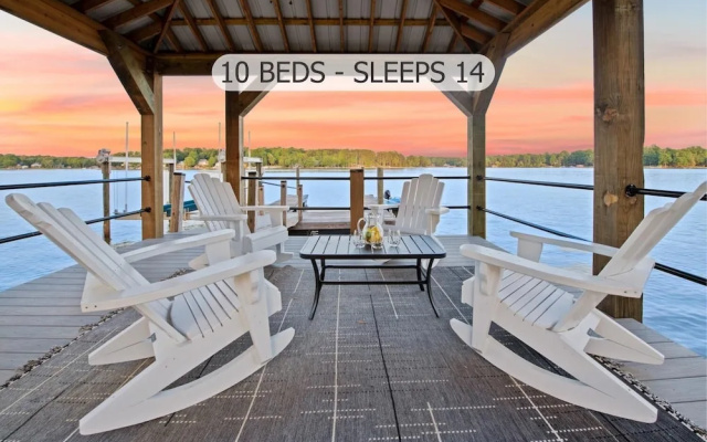 Cottage with balcony and with sunrise view