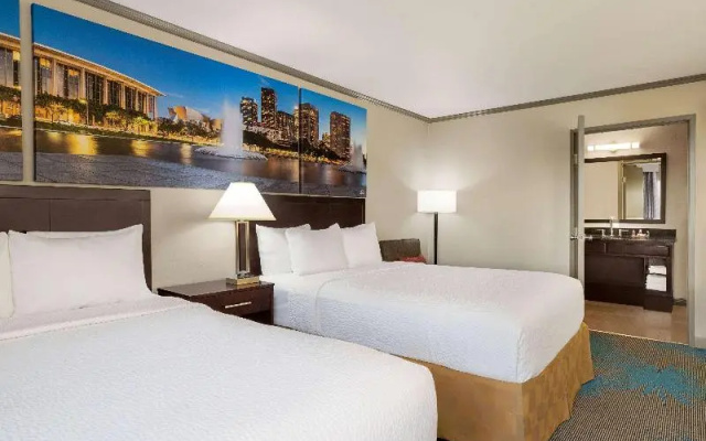 Quadruple Suite with balcony