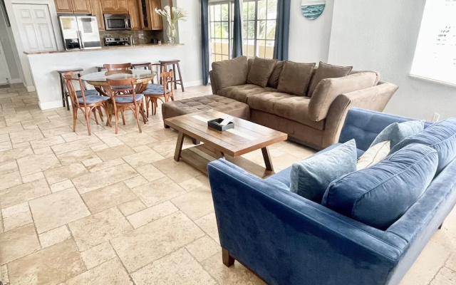 3 Bedrooms Deluxe Apartment with balcony