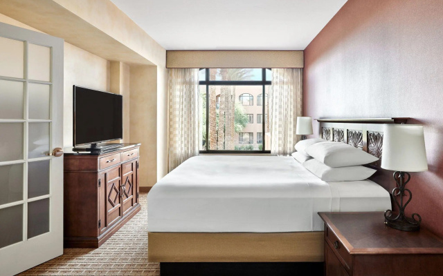 2 Bedrooms Suite with pool view