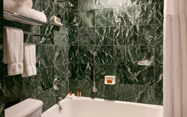 1 Bedroom Double Suite