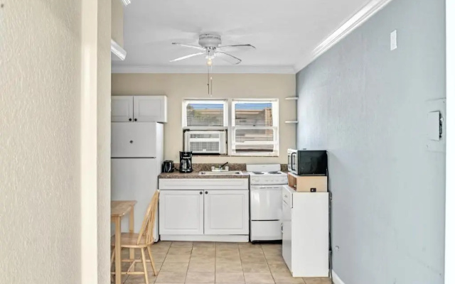 1 Bedroom Apartment