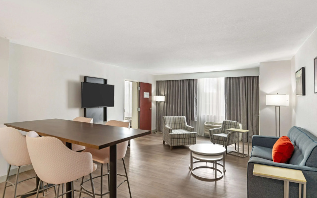 Double Suite