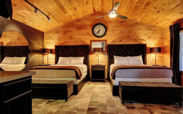 5 Bedrooms Cottage