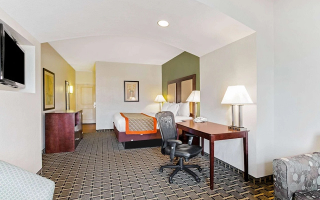 1 Bedroom Deluxe Suite