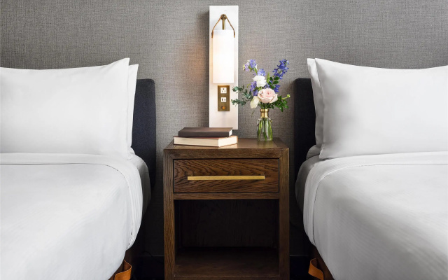 Standard room with mountain view