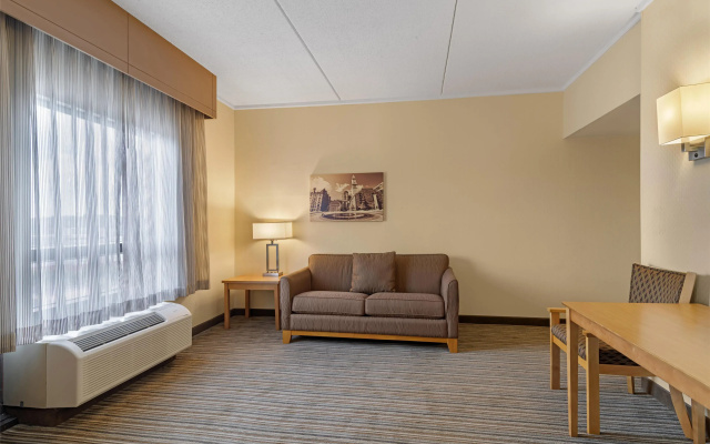 Double Suite