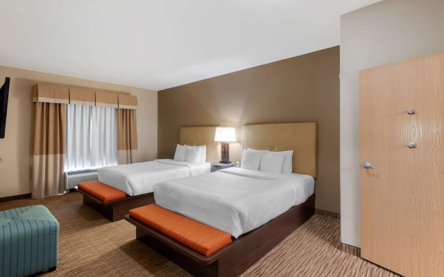 Quadruple Suite