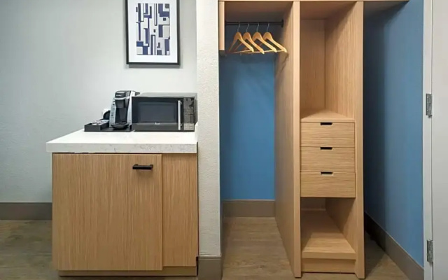 Standard Suite