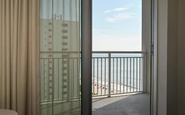 Double Studio with balcony and with partial ocean view