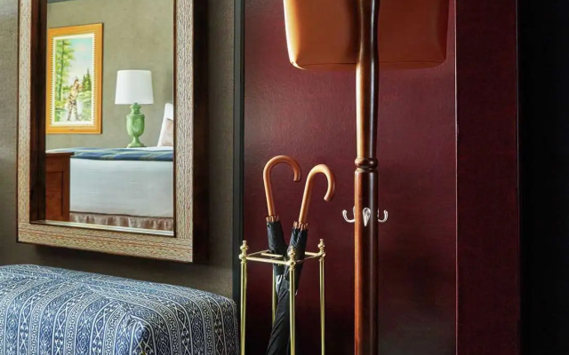 Standard room with city view