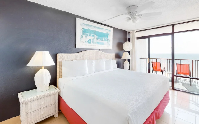 3 Bedrooms Standard room with balcony and oceanfront