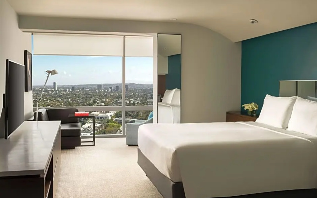 Double room with Sunset Boulevard view